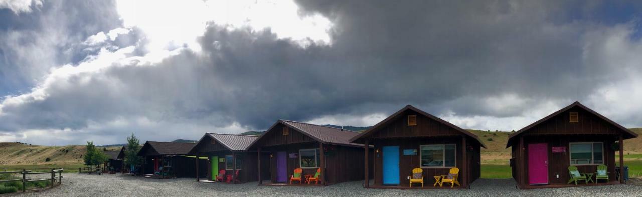 Emigrant Cabins Exterior photo